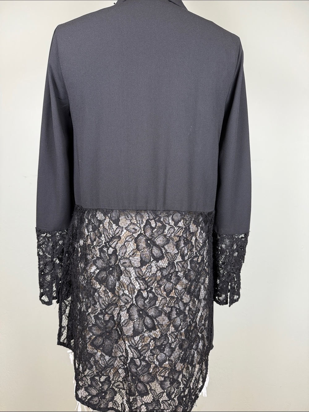 ELLE Dark Romantic Black Lace Back Button Down Blouse Tunic Size Small EUC
